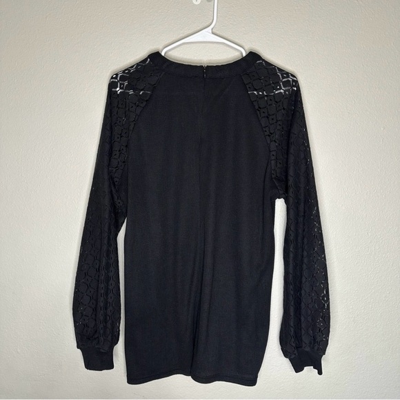 Bundle of 2 Women’s Long Sleeve Lace Arm Tops in Blue and Black Size XL - Picture 13 of 13